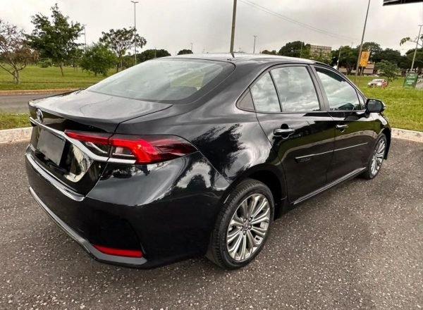Toyota Corolla - Imagem 2