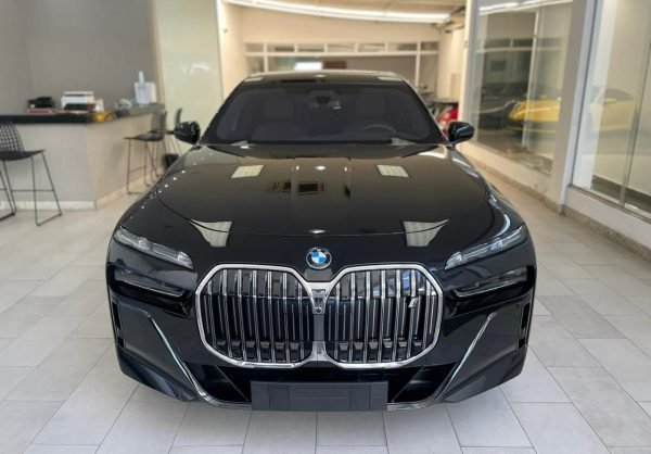 Bmw I7 - Imagem 3