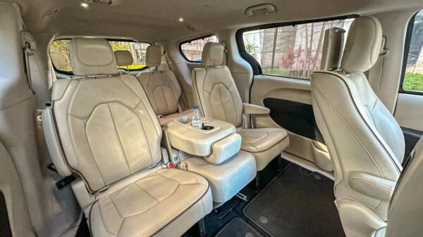 Chrysler Pacifica - Imagem 4