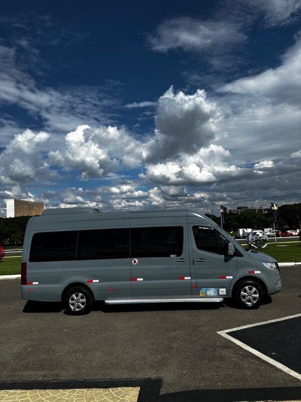 M. Benz Sprinter 18 Lug. - Imagem 3