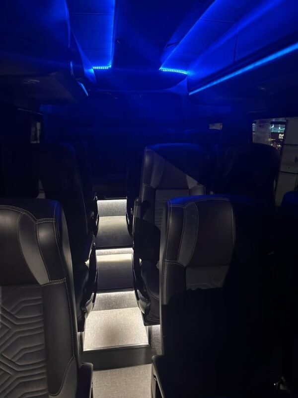 M. Benz Sprinter 18 Lug. - Imagem 5